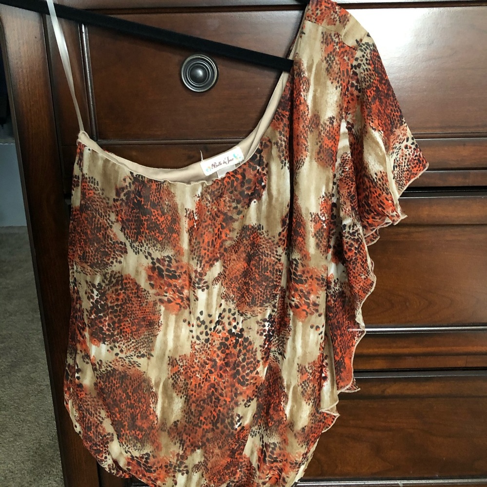 Brown one shoulder shirt